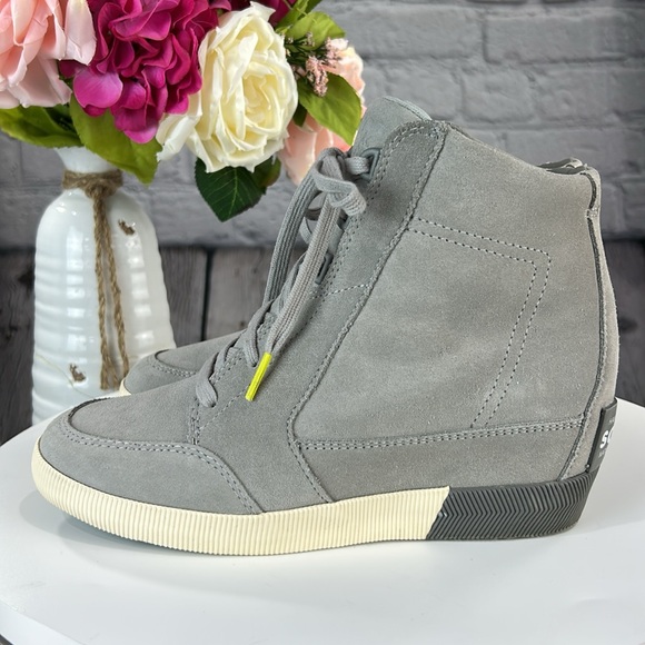 SOREL OUT ‘N ABOUT II Dove Quarry Gray Soft Suede Lace Up Wedge Boot Sneakers - Picture 3 of 17